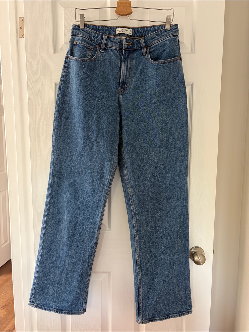 Abercrombie & Fitch Curve Love High Rise 90s Relaxed Jean